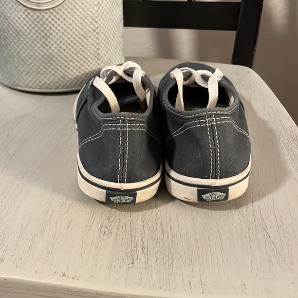 Vans - Picture 4 of 7